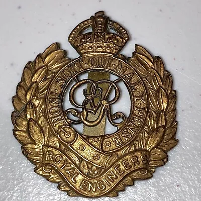 £4 • Buy Royal Engineers Corps Brass Cap Badge Good Used Condition (0863)