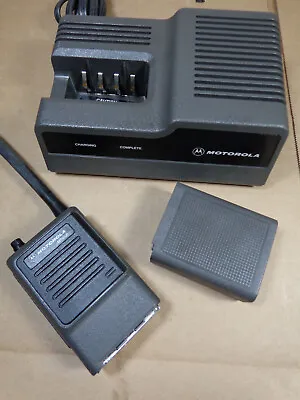 Motorola MT1000 VHF 99 Ch VINTAGE Radio W/charger/Antenna # H43GCJ7100CN MINT • $199.99