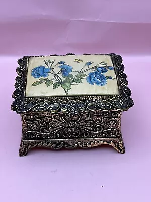 VINTAGE MUSIC METAL FOOTED TRINKET JEWELRY BOX Silk Floral Design Blue Roses • £9.65