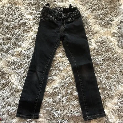 Old Navy Girls Denim Jeans Size 5 • $5