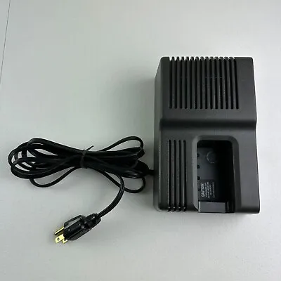 Motorola MT1000 HT600 MTX800 MTX810 Portable Radio Rapid Charger NTN4633B • $21