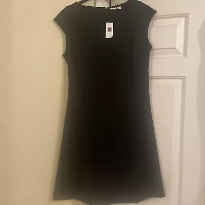 Stunning Ladies Gap Black Dress.size 4.new. • £0.99