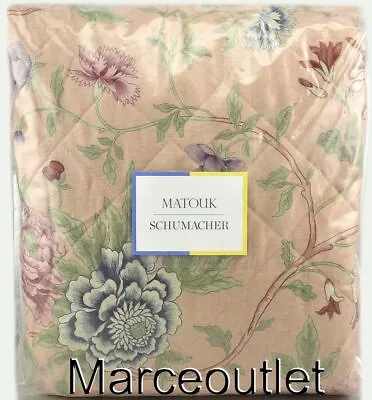 Matouk Schumacher Simone Linen KING Quilt Apricot • $99.99