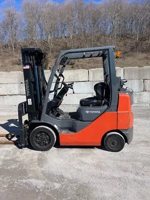 2011 Toyota 8fgcu25 5000# Cushion Tire Forklift  4 Way Hydraulics • $9900