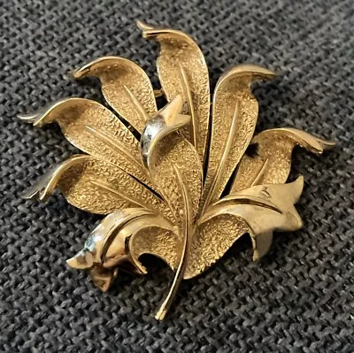 Trifari Flower Brooch Gold Tone Vintage Pin • $9.99