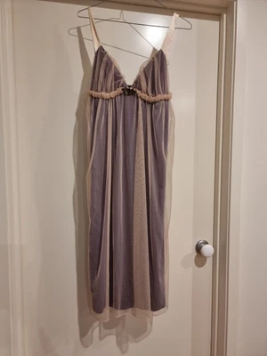 $8 • Buy Charlie Brown Nylon Purple Dress Size 8