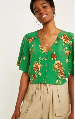 Urban Outfitter Green Floral Button Front Crop Top Size M VGC • $15