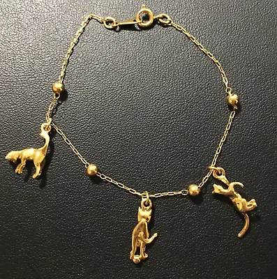 Vtg Lovely Playing Cat Charm Bracelet Dainty Gold Tone Station Beads 3 Cat Charm • $17.05