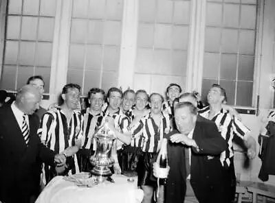 Newcastle 3-1 Man City FA Cup Final Wembley Stadium Saturday - 1955 Old Photo 2 • £5.57