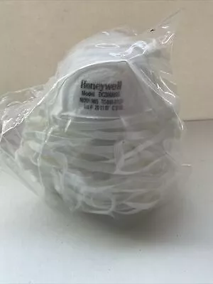 20 Count Honeywell DC300N95 Disposable N95 Respirators NIOSH-Approved • $3.50