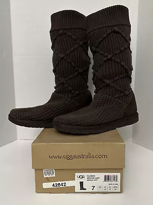 UGG AUSTRALIA CLASSIC BROWN ARGYLE KNIT BOOTS -SIZE 7 Mid Calf • $39.99