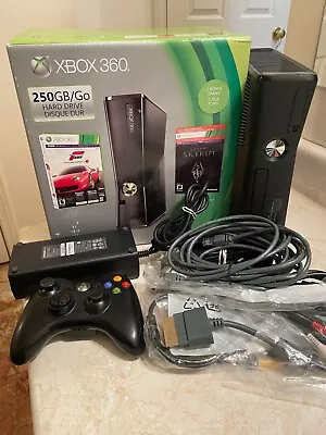 Microsoft Xbox 360 Holiday Bundle 250GB Black Console In Box TESTED • $105.64