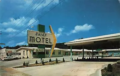 Vintage Postcard Exterior View Chief Motel Signage Fayetteville Arkansas • $9.99