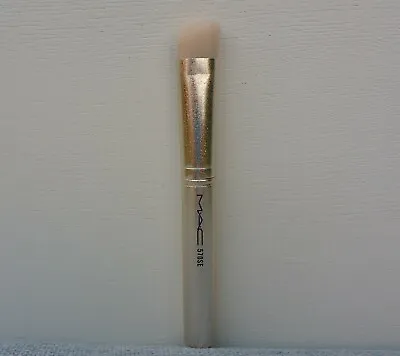 1x MAC 570SE Angled Large Shadow Brush Travel Size Brand New! • £10.49