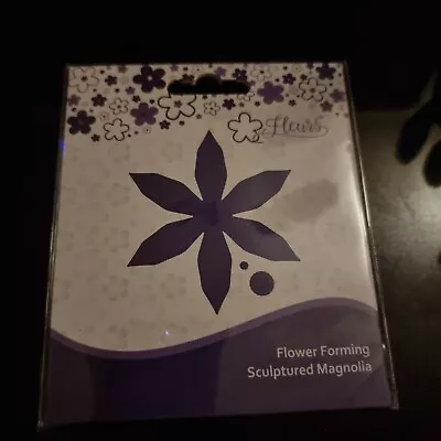 Fleurs Flower Sculptered Magnolia Dies - 3pcs • £5.99