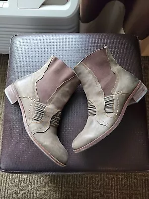$37.40 • Buy Anthropologie Leather Moto Boots Everybody By BZ Moda US 8 Or 39