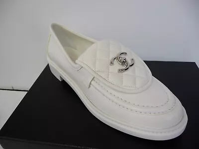 Chanel 23S G36646 White Matte Quilted Turnlock Gold Logo Loafers 38-40.5 Sizes • £1616.60