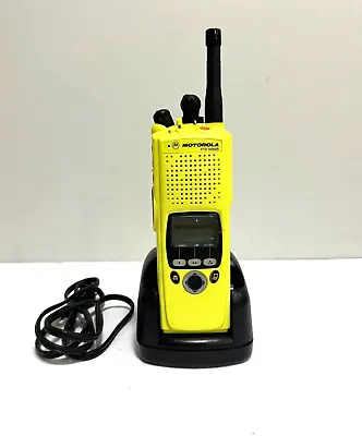 Motorola XTS 5000R  450-520 MHz H18SDF9PW6AN Portable Radio • $313.45