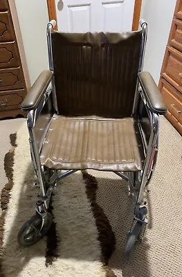 Used Everest And Jennings Universal Wheelchair • $60