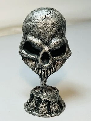 $35.99 • Buy Skull Display Piece For Oakley Sunglasses Display Case Silver X-METAL Trophy