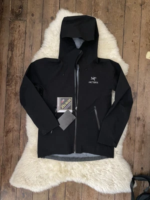 £209 • Buy Arcteryx Beta LT Black Jacket GORE-TEX Shell -  Large BNWT