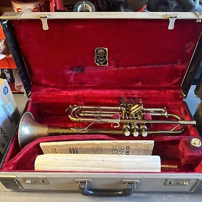 1963 REYNOLDS MEDALIST Trumpet With Mouthpiece Vintage Brass With Case RMC • $49.99