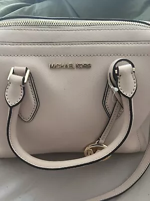 Michael Kors Shoulder Bag • $20