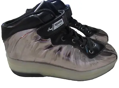 Sports Houso Sport Roller Skate Shoes Silver Color LED Light 40/6.5 • £31.33