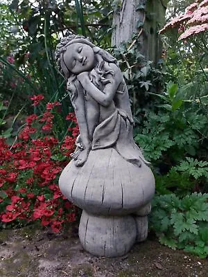 Stone Garden Fairy On Mushroom Toadstool Ornament Statue 🌸 • £20