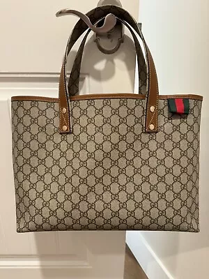 Gucci Vintage Tote GG Supreme 211134 • $650