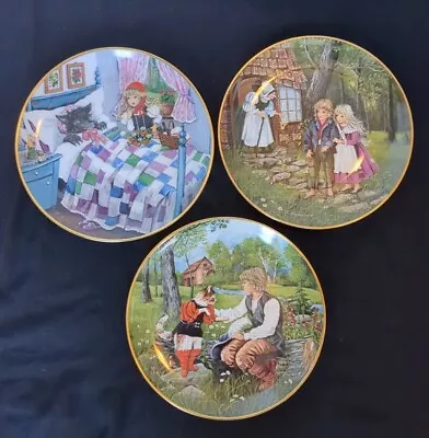 Vintage Kaiser West Germany Classic Fairy Tales Porcelain Decorative Plates (3) • $12