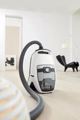 £99.79 • Buy Miele Blizzard CX1 Total Solution Vacuum Cleaner (Damaged/Missing Parts/Dirty) B