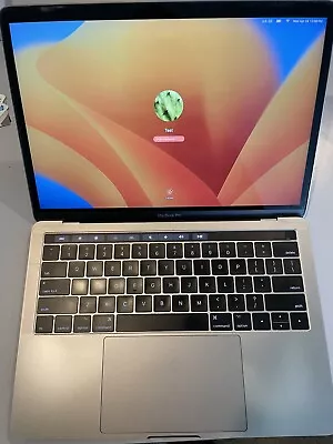 Apple MacBook Pro 2017 Space Gray 13  Touch Bar 512GB SSD 16GB RAM 3.5GHz I7 • $240