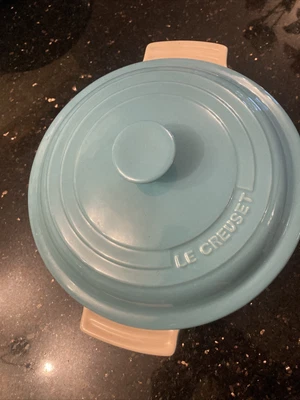 £15 • Buy Le Creuset Casserole Dish With Lid