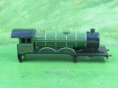 TRiang Hornby Class B12 Loco Body Shell LNER Green 8509 Spares / Repair - • £4.99