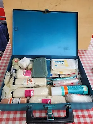 VTG/RETROMetal Blue Wall Hanging First Aid Box Original Circa 1950s/60s L.BOX • £8.99