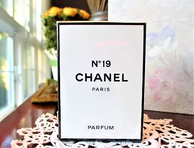 £145.51 • Buy Vintage CHANEL No 19 Parfum/Pure Perfume 14ml-1/2oz 80's OLD FORMULA NEW RARE!