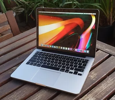 Apple MacBook Pro 2015  13.3  - I7 5th Gen  - 512 GB SSD -  16 GB • $950