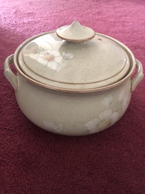 Denby Daybreak Vintage Casserole Dish Pointy Lid Two Handles VGC • £9.99