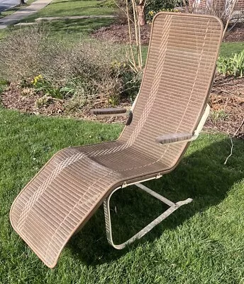 Vintage CHAISE LOUNGE CHAIR Lloyd Loom Flanders Mid Century Modern Patio Wicker • $249.99