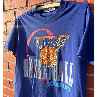 Mizuno Baksetball T-shirt - Sz Medium - Vintage 90s Japanese Brand Sport • $27