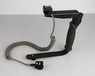 $20 • Buy Stroboframe Flash Bracket With Nikon Sc-17 Flash Extender