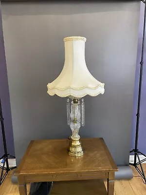 BEAUTIFUL VINTAGE CRYSTAL TABLE LAMP   ORNATE CUT GLASS 24 InchTall LARGE PRISMS • $70