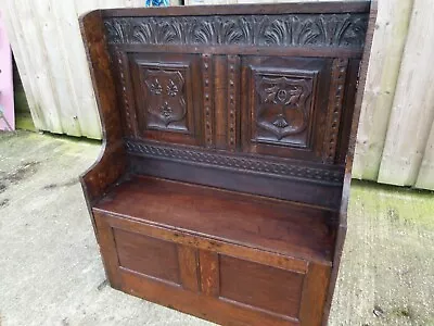 WONDERFUL 19thC CARVED CRESTED PANELLED OAK SETTLE LOVELY SIZE & PROPORTIONS. • £369