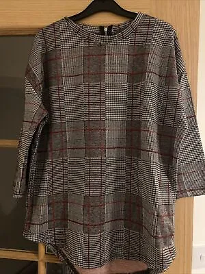 Grey And Red Tartan Jumper 2XS From Primark • £0.99