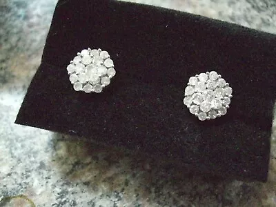 £195 • Buy 1ct Certified Diamond Earrings Set In 9ct Yellow Gold Used