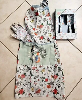 Disney Parks EPCOT Flower And Garden Festival 2022 Mickey Apron Gardening Set • $54