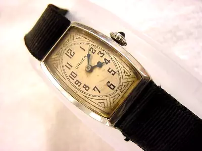 Vintage 14K GOLD REF Antique 1920 Art Deco Lady GRUEN SAPPHIRE ENGRAVED Watch • $17.50