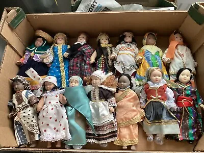 Assorted Dolls  Of The World In National Costumes Bundle 23 Dolls. • £20