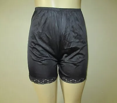 Vintage NWT Vanity Fair Size S Pettipants 16” Tap Pant Shorts Antron Nylon Black • $16.99